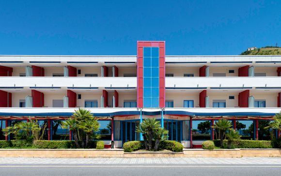 Grand Hotel La Tonnara 4*