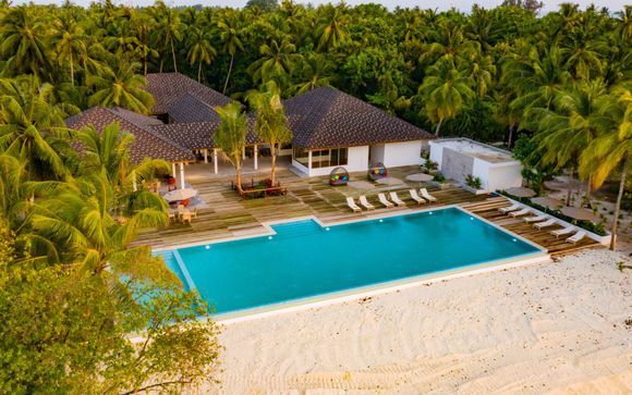  Fiyavalhu Resort Maldives 4*