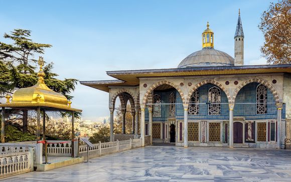 Tour pomeridiano della città vecchia (Palazzo Topkapi, Harem e Chiesa di Santa Irene) per soggiorni a partire da 7 notti
