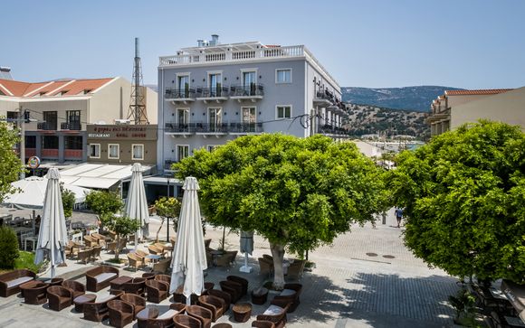 L'Aenos Hotel 4*