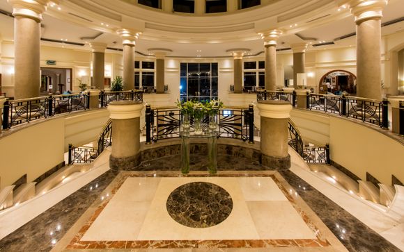 Renaissance Golden View Beach Resort by Marriott 5*