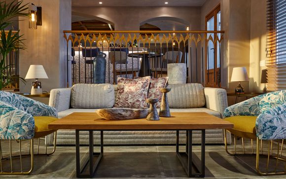 Sea Breeze Santorini Beach Resort, Curio By Hilton 5*