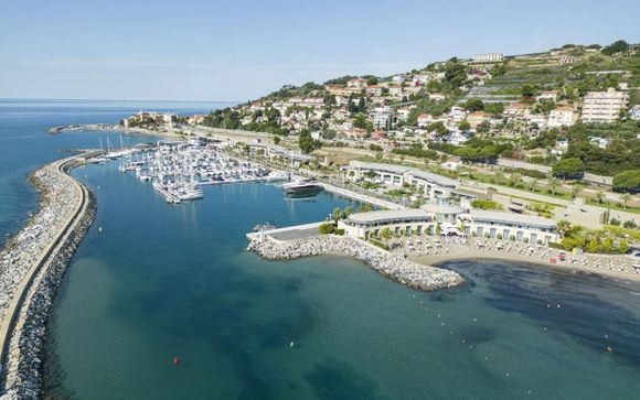 Hotel Riviera dei Fiori 4*