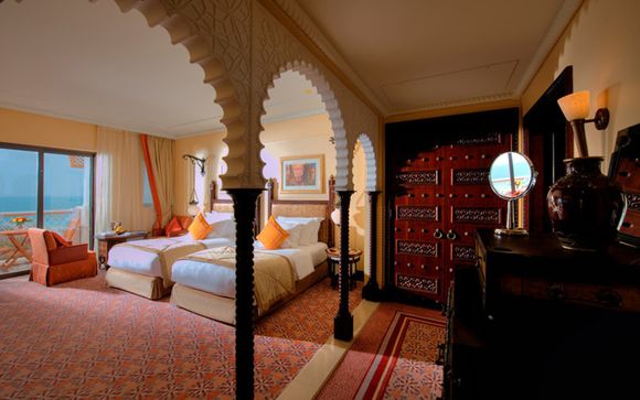 Jumeirah Al Qasr 5*
