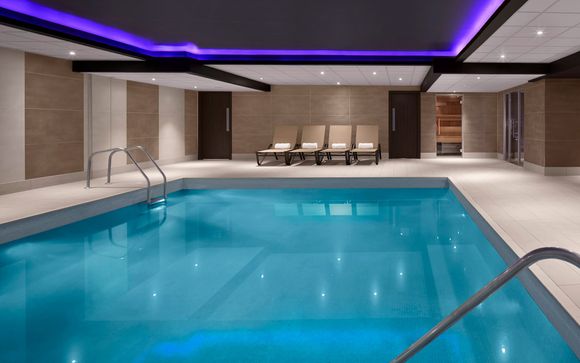 L'Hotel Radisson Blu Edinburgh 4*
