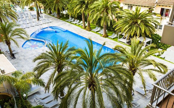 Camere vista piscina in 4* a 500m dalla spiaggia di Palma