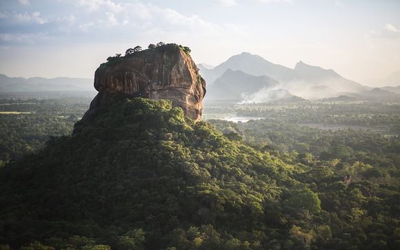 Tour alla scoperta della Sri Lanka con mini crociera di 2 notti e estensione balneare