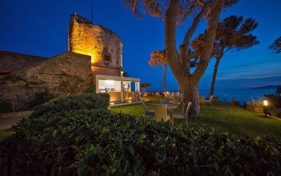 Hotel Torre di Cala Piccola 4*