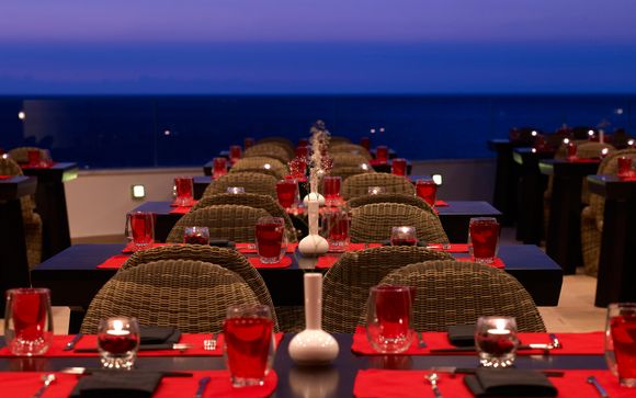 The Royal Blue Resort 5*