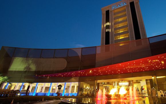 Panoramic Hotel Plaza 4*