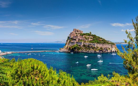 Hotel a 4* con escursioni a Ponza, Capri e Procida