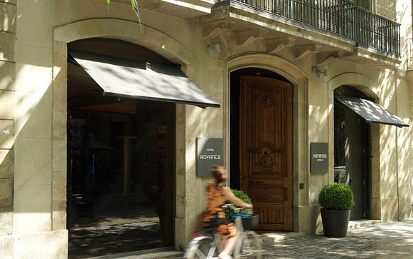 Hotel Advance 4*