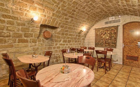 Timhotel Invalides 4*