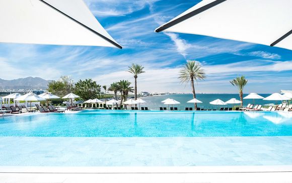 Crowne Plaza Muscat 4*