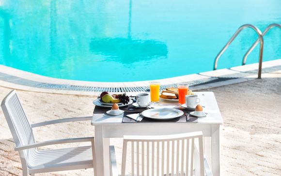 Akra Morea Hotel & Residence 4*