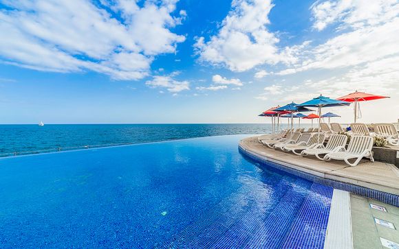 Moderno 4* sul porto turistico di Puerto Rico