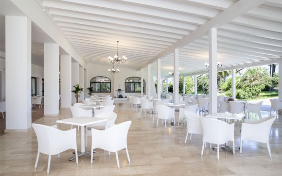 Club Hotel Marina Beach 4*