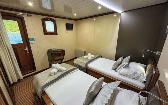  M/S ARCA of M/S PRESIDENT