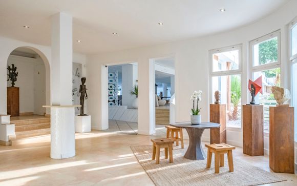 Surplage Hôtel Cavalière 4*