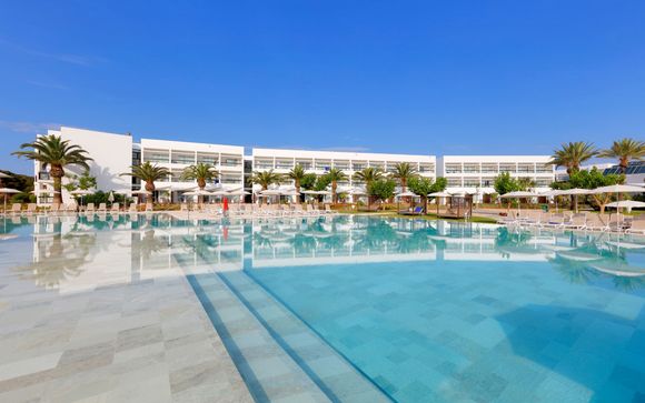 Grand Palladium Palace Ibiza Resort & Spa 5*