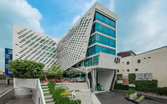 LiT Bangkok Hotel 5*