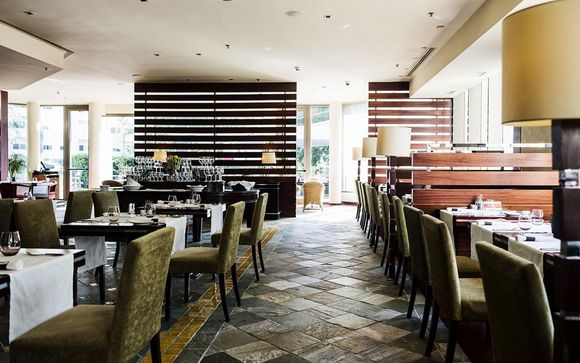 Crowne Plaza Porto 5*