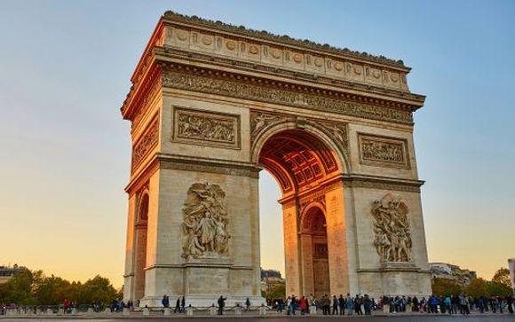 Uw inbegrepen excursie (bij de aanbieding met Arc de Triomphe)