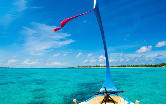 Option 4: an authentic island-hopping excursion