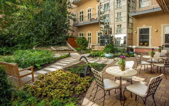 Mamaison Residence Izabella Budapest 4*