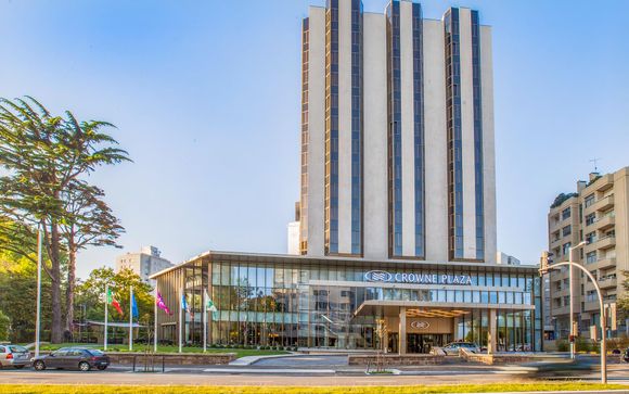 Crowne Plaza Porto 5*