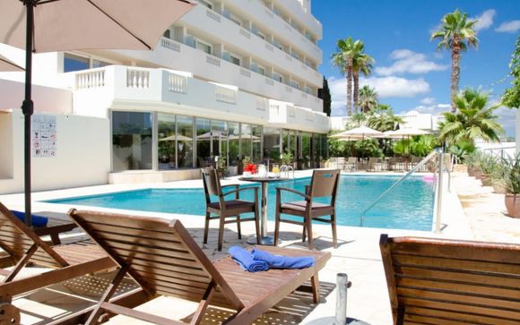 Hotel Paraiso Beach 4*