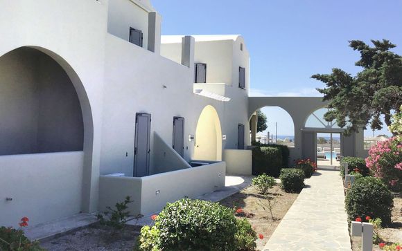 Thera Mare Resort and Spa 4*