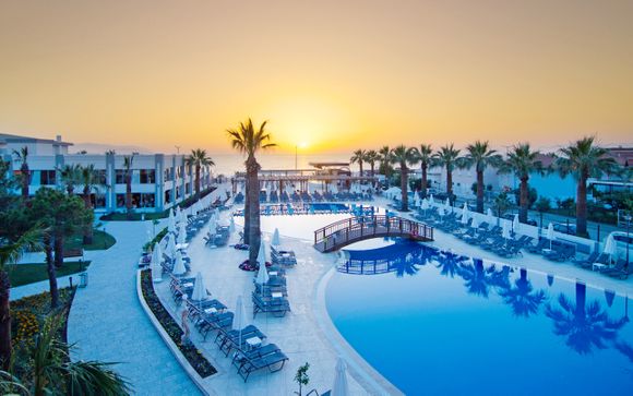 Palm Wings Kusadasi Beach Resort & Spa 5*