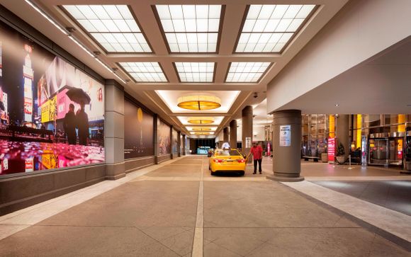 New York Marriott Marquis 4*