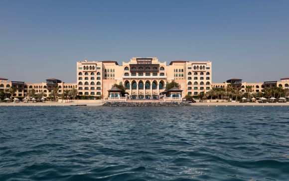 Shangri-La Hotel Qaryat Al Beri Abu Dhabi 5*