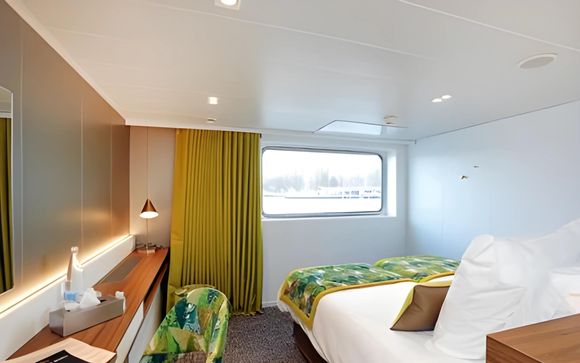 6-night cruise journey on the Elbe and wild Moldau rivers