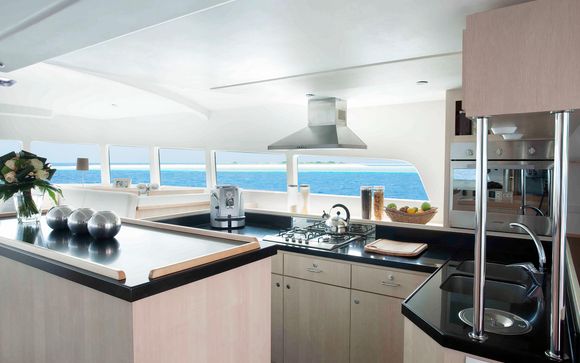 Welcome aboard the Catlante 600 Catamaran 