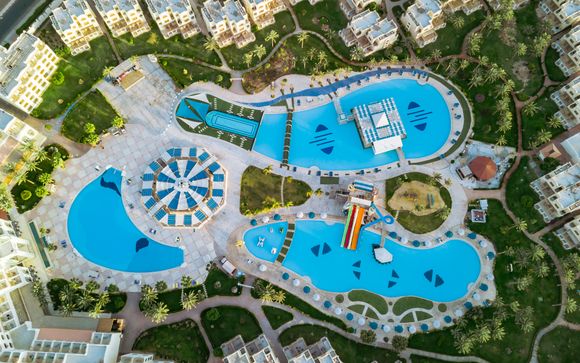 Royal Lagoons Aqua Park Resort & Spa 5*