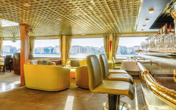 Welcome aboard the MS Michelangelo