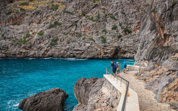 Optional excursions and extras