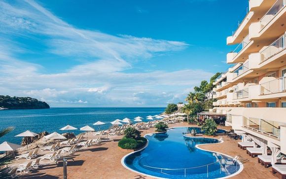Impeccable Adults-Only Seaside Oasis