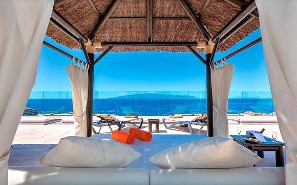Modern Family-Friendly Hotel in Playa de la Arena