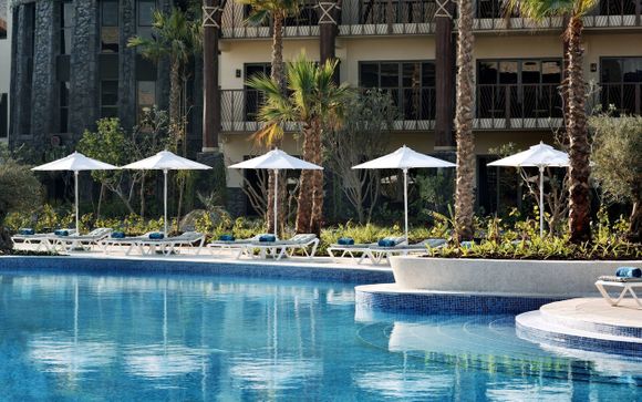 Thrilling Parks & Beautiful Dubai Hotel
