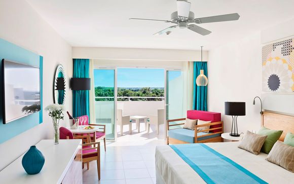 Ocean Vista Azul 5*
