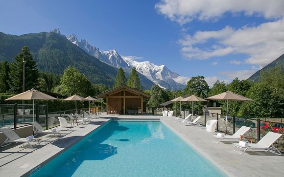 Breathtaking Retreat with Panoramic Views of Mont Blanc
