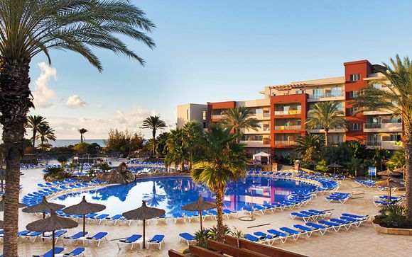 Elba Carlota Beach & Convention Resort 4*