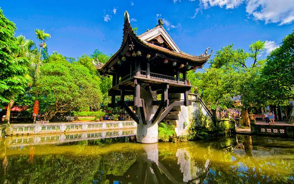 Immersive Tour Across Cultural Highlights and Ancient Cities