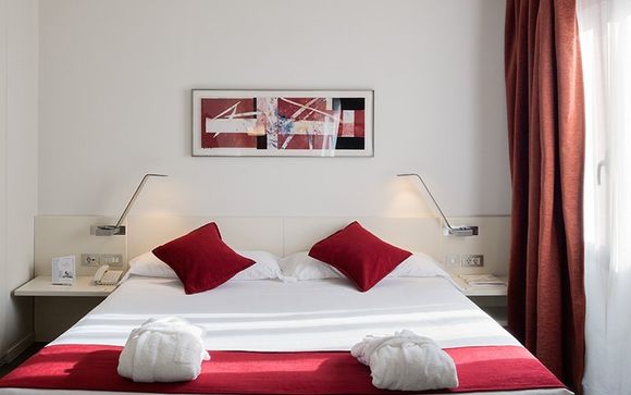 Amister Art Hotel 4* - Barcelona (1 night)