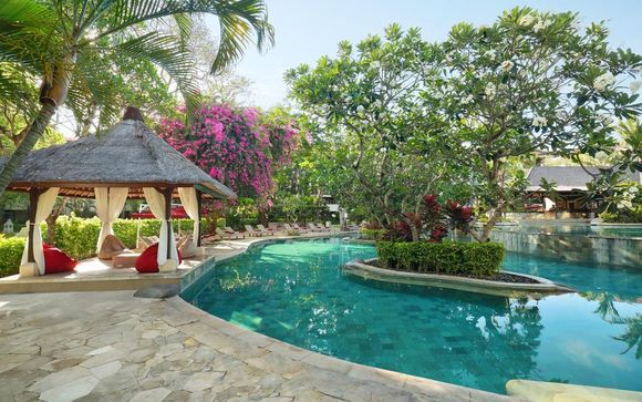 Blissful Beaches and Optional Jungle Stay