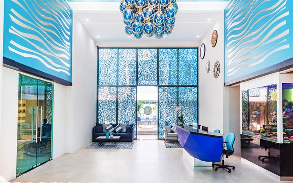 The Tide Beachfront Siray 4*